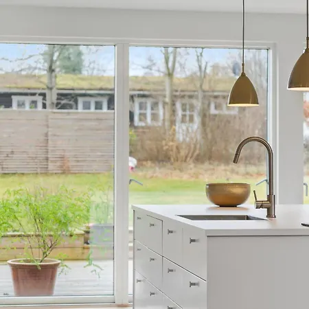 3 Bedroom Lovely In *