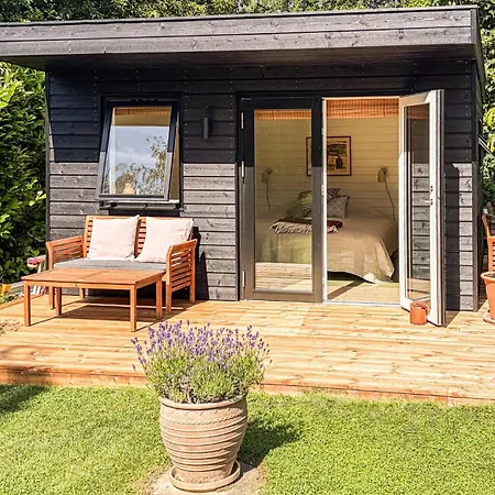 3 Bedroom Lovely In *