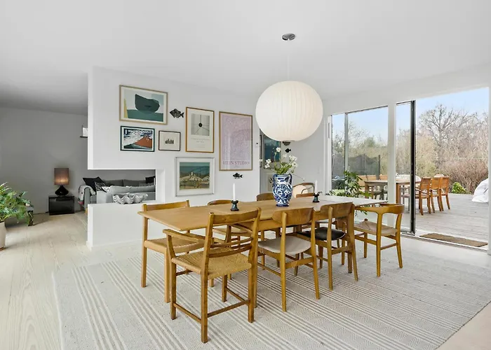 3 Bedroom Lovely In Сasa de vacaciones *