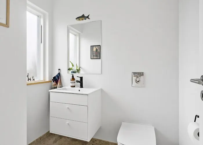 Сasa de vacaciones 3 Bedroom Lovely In